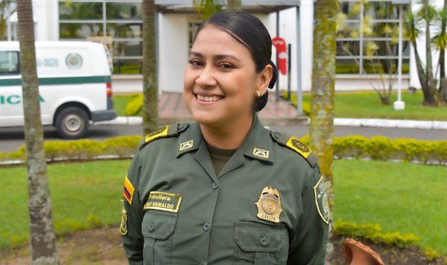 Hoy-destacamos-la-labor-de-la-patrullera-Mary-Alexandra-Grimaldo-y-la-Subintendente-Viviana-Isabel-Pinzón