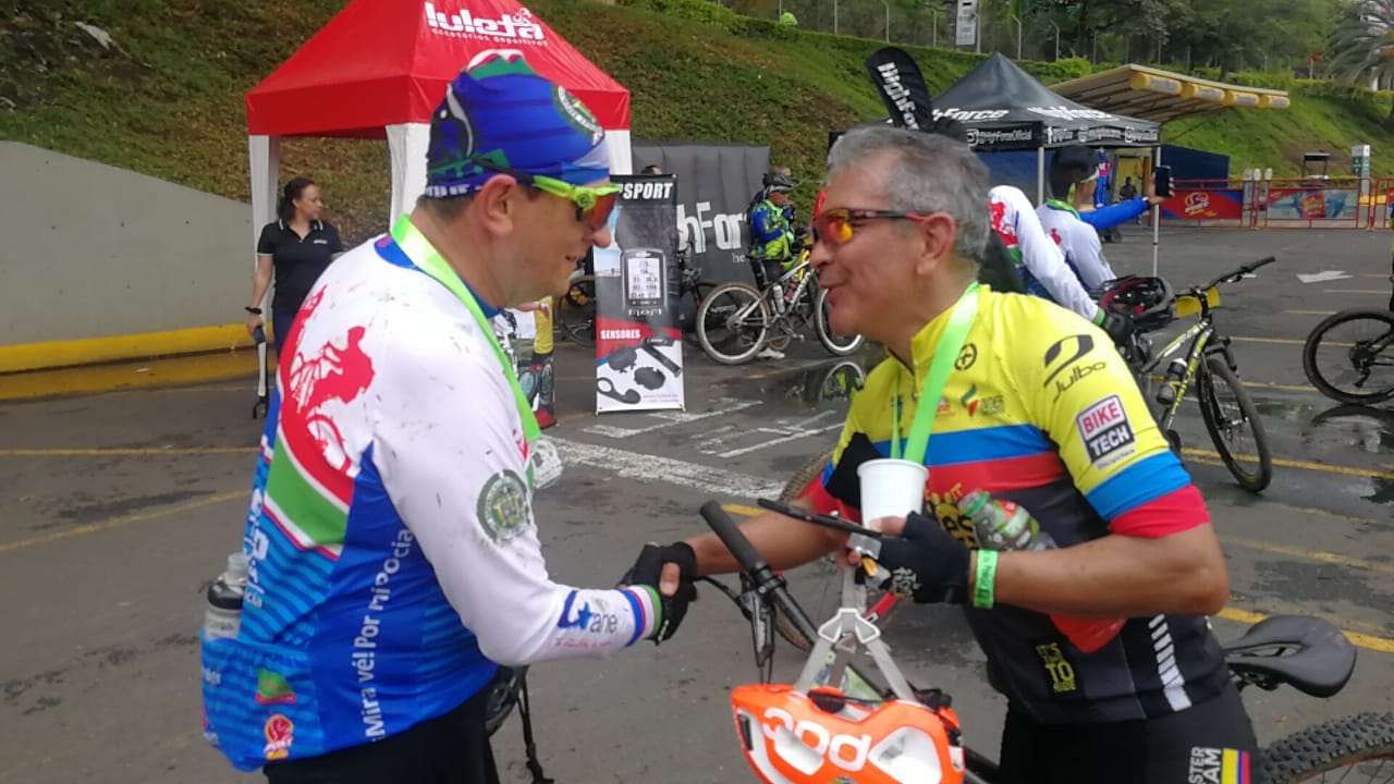 Evento-ciclístico-en-Cali