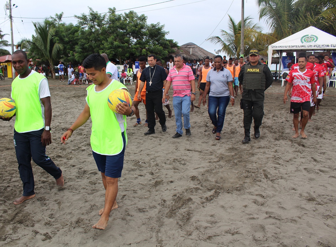La Policía Nacional realiza campañas preventivas en el municipio de Tumaco