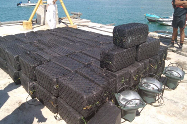 Con autoridades de Costa Rica y Ecuador nos incautamos de 2.7 toneladas de cocaína