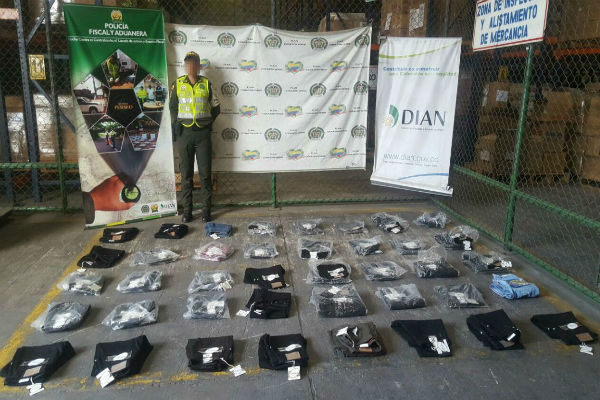 Incautacion-mercancia-de-contrabando.