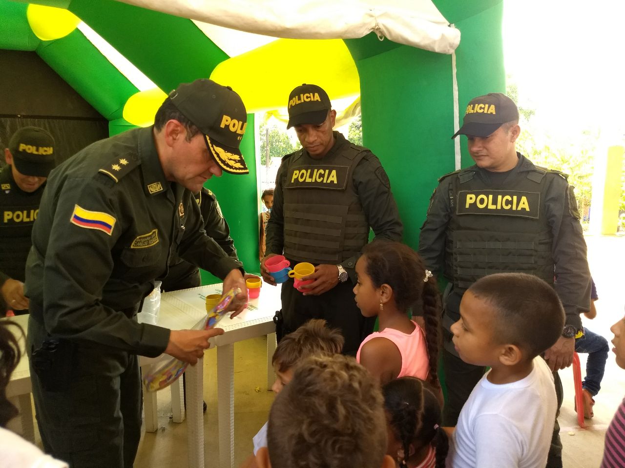 Unimos-esfuerzos-y-creamos-estrategias-de-acercamiento-para-la-comunidad-de-cáceres-en-antioquia-2