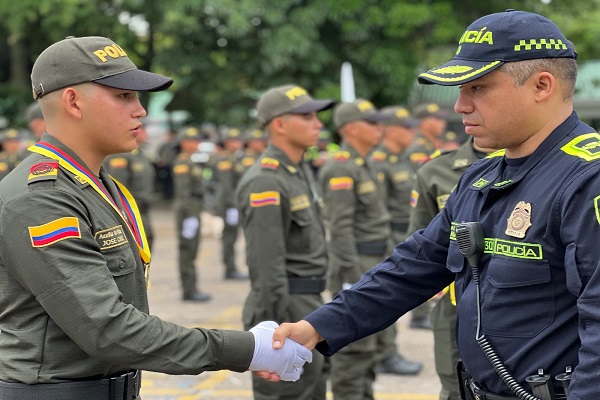 Ceremonia auxiliares juramento de bandera