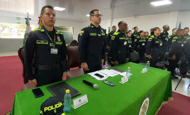 uniformados, en formaci&oacute;n