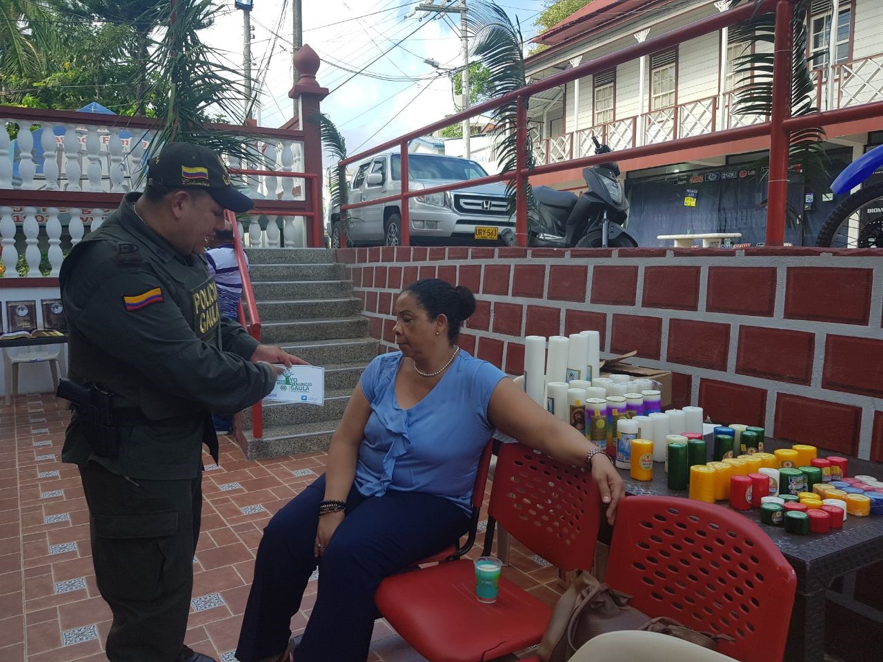 Mediante volantes dieron a conocer el copy “Yo No Pago Yo Denuncio” 