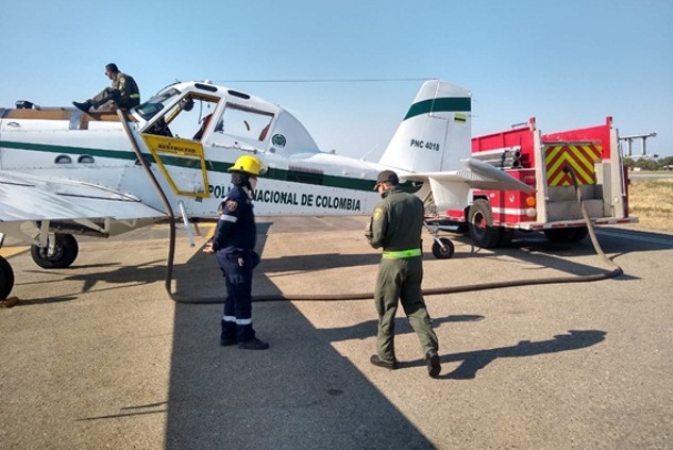 Nuestras-aeronaves-contribuyen-a-sofocar-incendios-en-la-Sierra-Nevada-de-Santa-marta