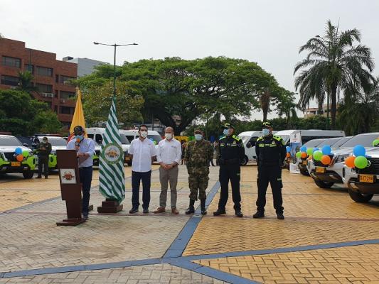 ceremonia de entrega parque automotor