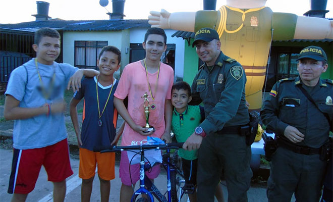 Con-ping pong-seguimos-promoviendo-en-la-comunidad-del-Meta-la-sana-convivencia