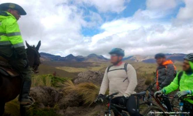 policia-colombia-protege-paramos