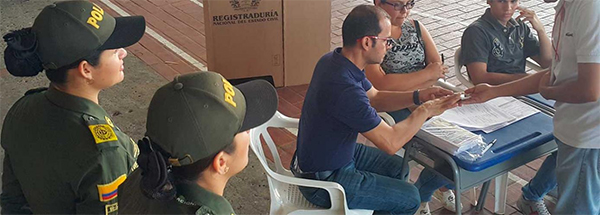policia-nacional-colombia-elecciones-2018-plan-democracia