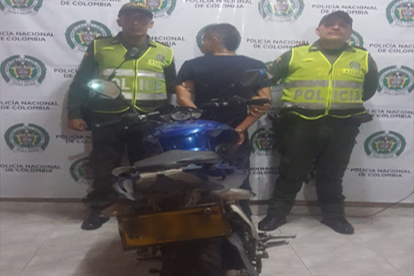 El hecho delictivo fue perpetrado por dos sujetos con arma blanca