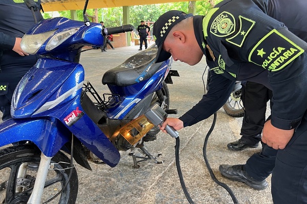 Policía realiza marcación gratuita de motocicletas para prevenir el hurto