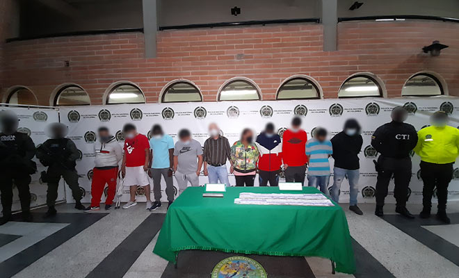 presentación de 10 capturados gdo la sierra