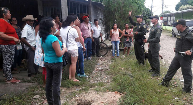 La Policía Nacional-capacita-a-la comunidad portolopense-en-el-‘Código de Convivencia’