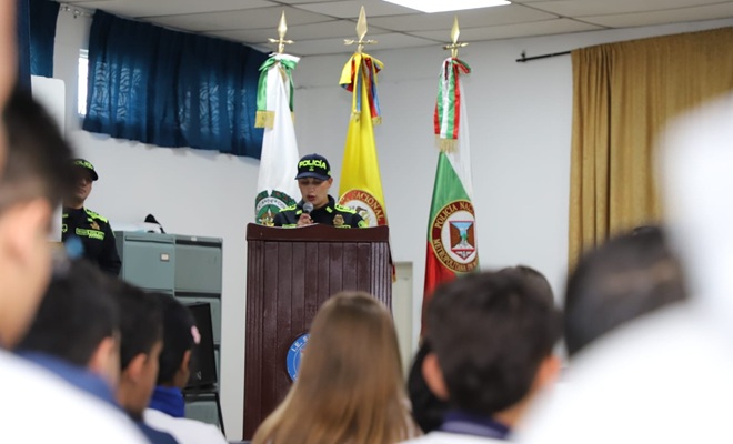 Policía y comunidad