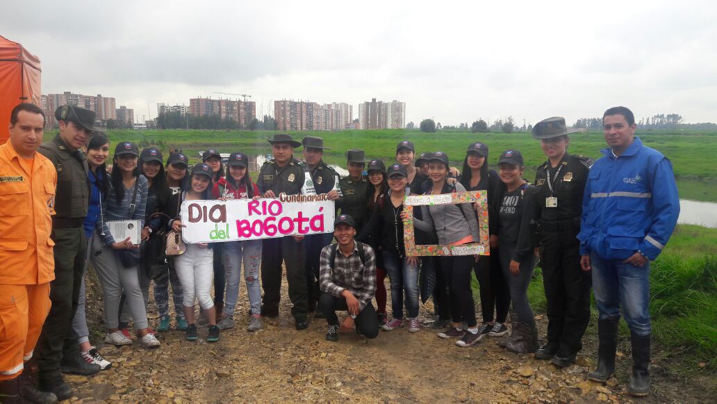 con-entidades-ambientales-y-policia-cuidado-al-rio-bogota
