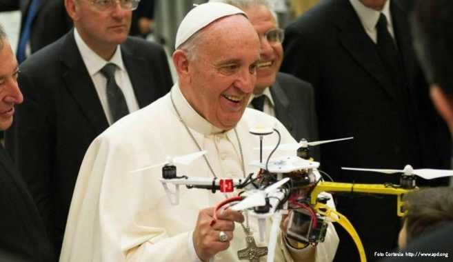se-prohibira-el-uso-de-drones-en-las-ciudades-donde-estara-de-visita-el-papa-francisco-en-colombia
