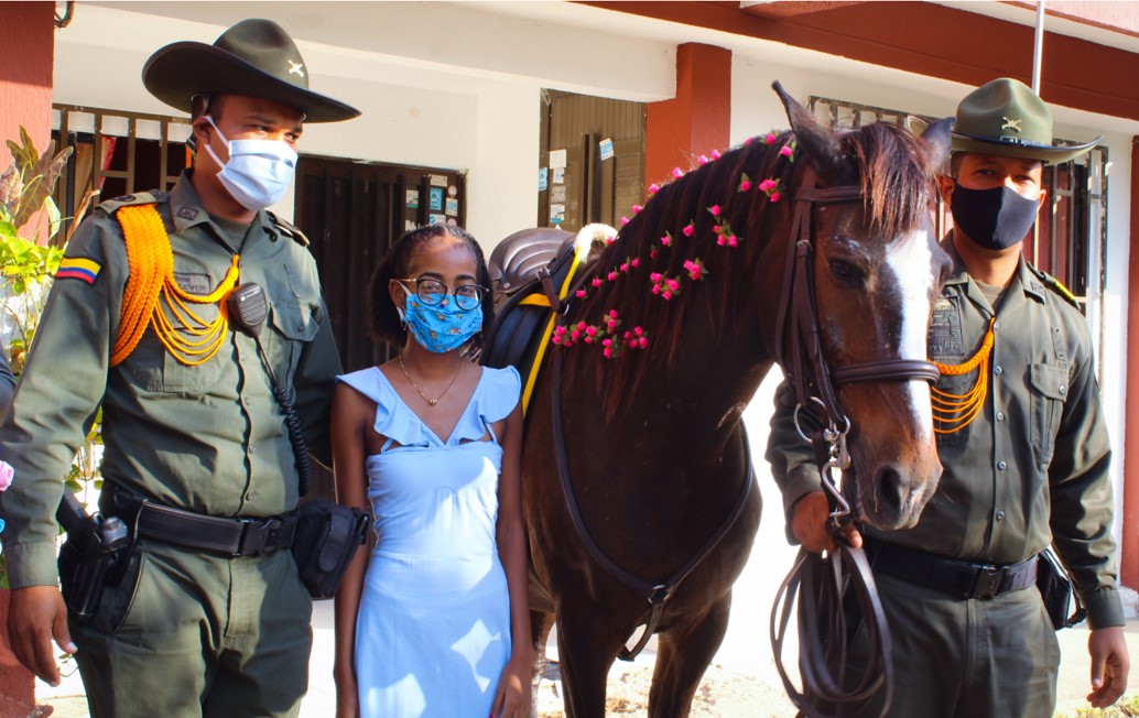Somos Uno, Somos Todos por los jóvenes de las islas  