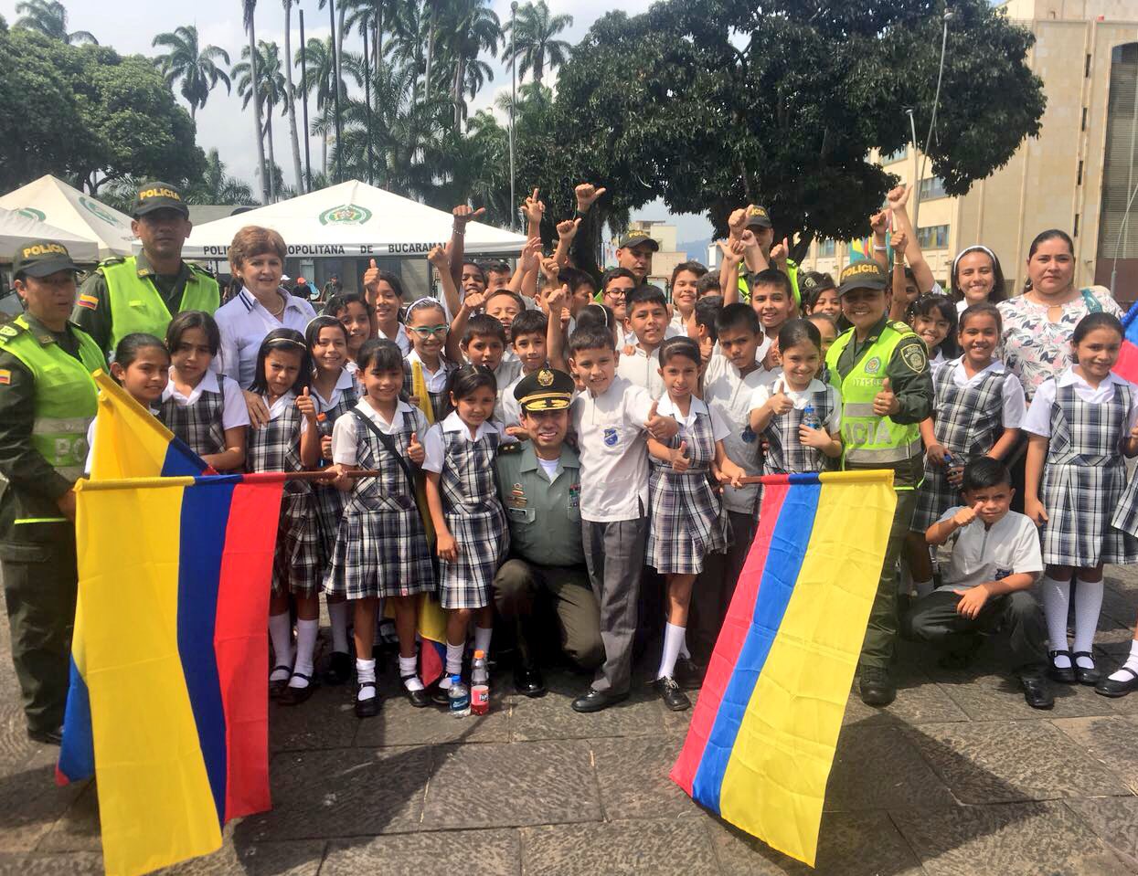 transmisión_de_mando_bg_manuel_vásquez_mebuc_niños