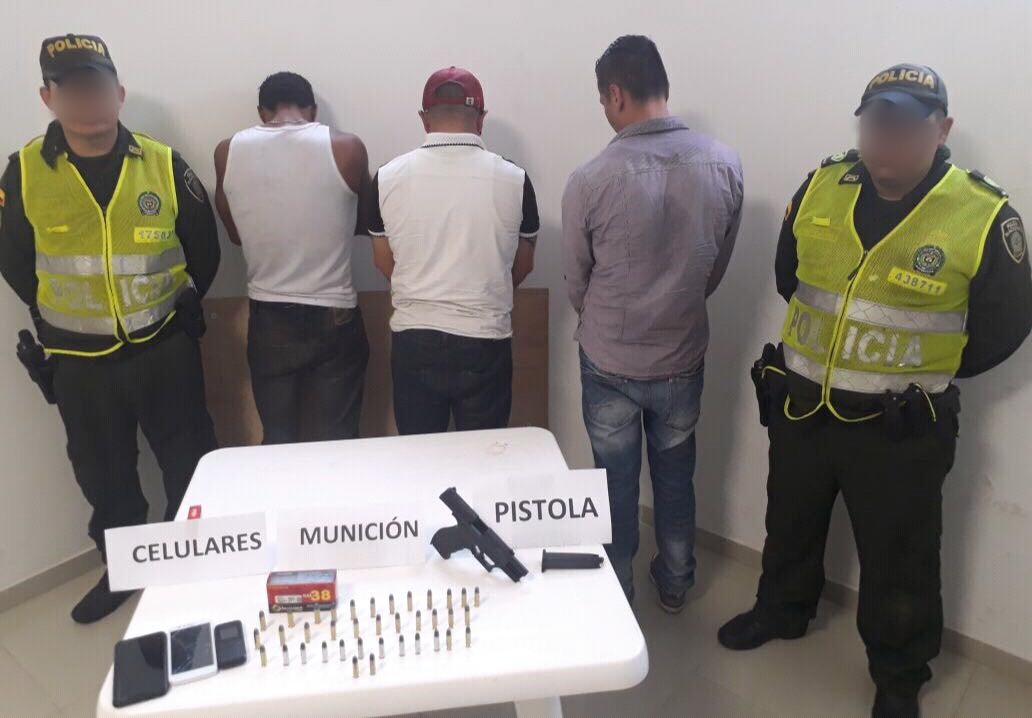 Gracias a la reacción policial y a la colaboración de la ciudadanía se logró la captura de tres delincuentes