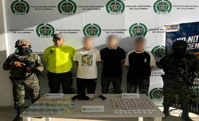 La Policía Nacional, con apoyo del Ejército, realiza la captura de tres personas y la incautación de armas, dinero y sustancias.