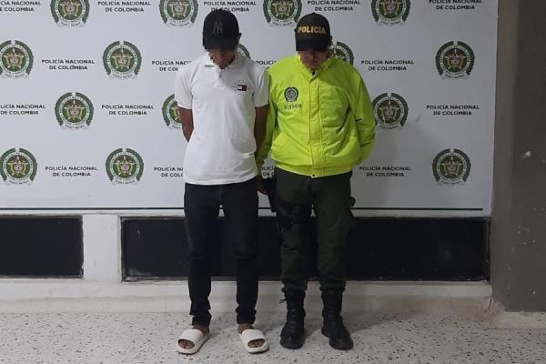 Una persona capturada por orden judicial por el delito de feminicidio en grado de tentativa