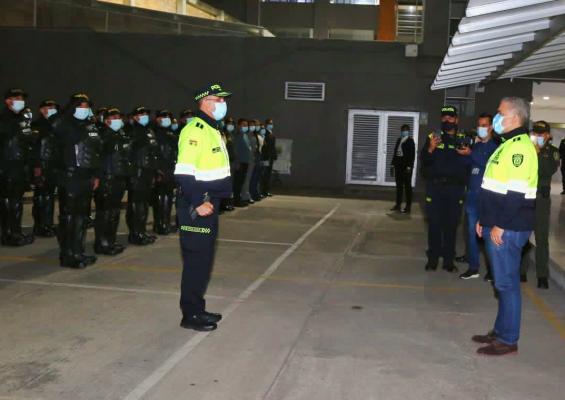 Presidente de la República encabezó visita a instalaciones policiales de Bogotá reconociendo el trabajo abnegado de los uniformados